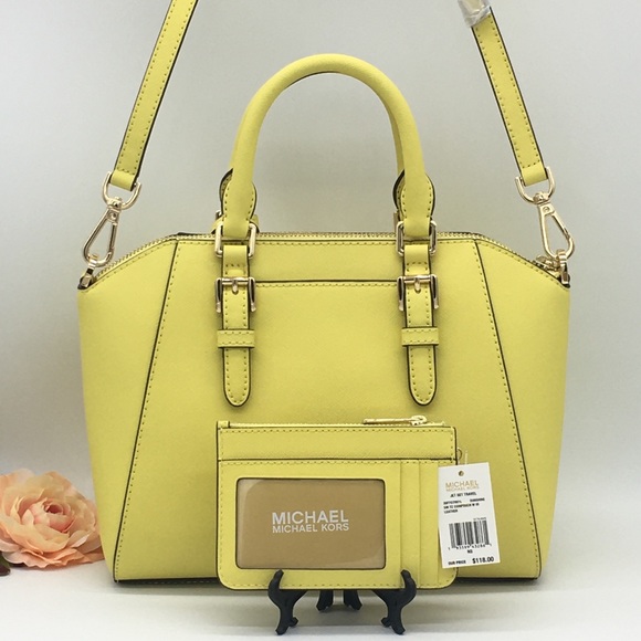 MICHAEL KORS CIARA MD MESSENGER & SM TZ COINPOUCH - Picture 2 of 8